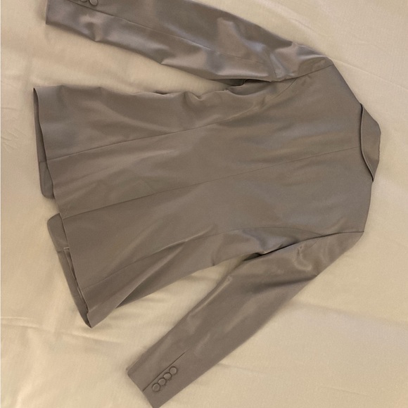 Gorgeous silver WHBM blazer for the holidays! - Picture 3 of 3
